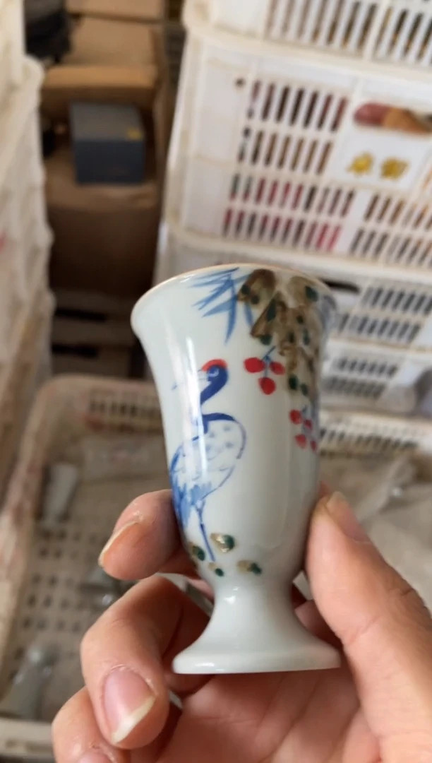 无运费险有瑕疵的摄影的产品有使用过的痕迹有点脏介意勿拍杯