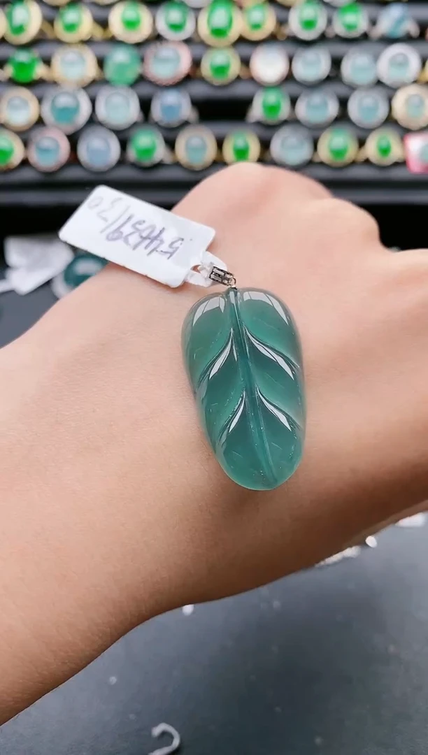 【闪购商品】翡翠戒指18K金镶嵌111111