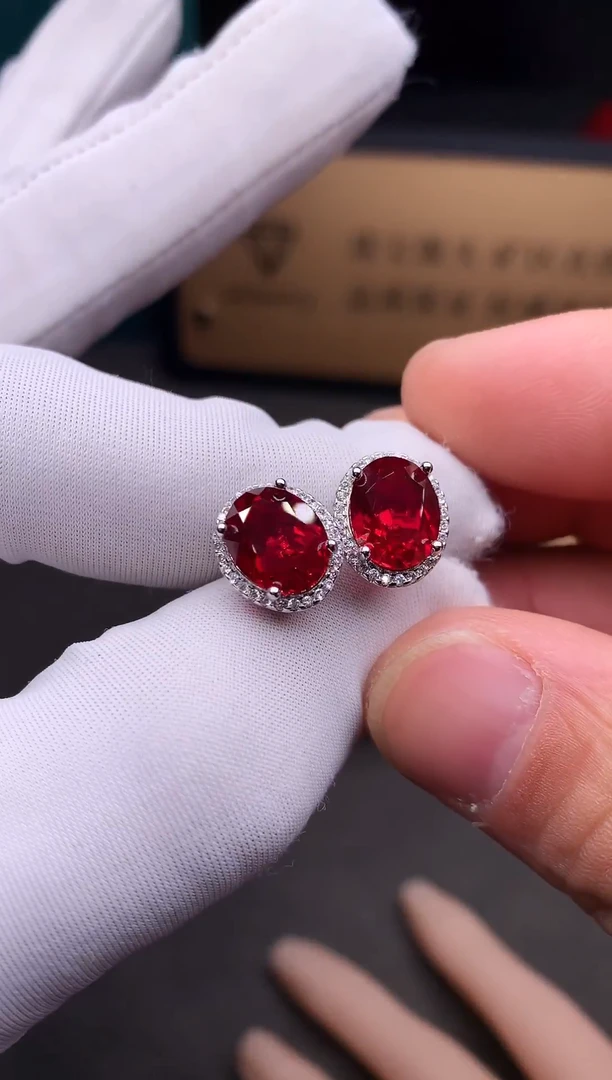 银S925镶嵌耳饰红宝石.....