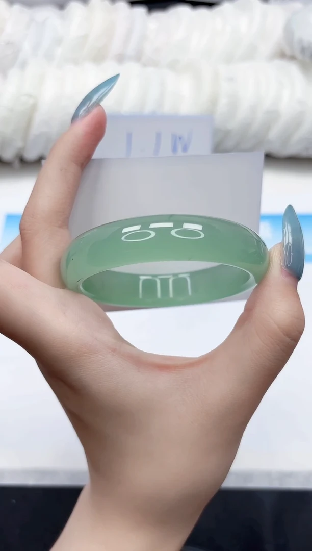 石英质玉手镯未镶嵌106-56