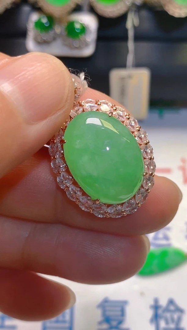 翡翠银S925镶嵌耳饰天然