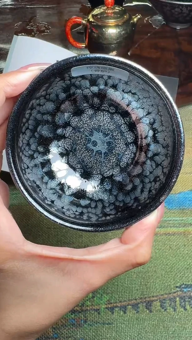 茶盏阙梅娇代表作黑牡丹72