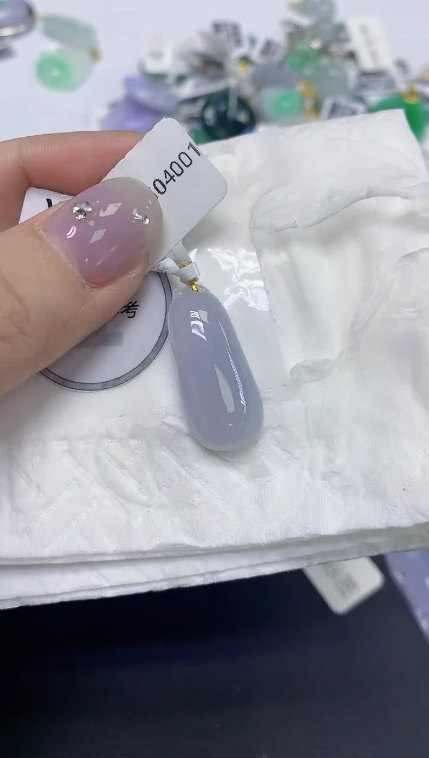 颈饰18K金镶嵌翡翠天然缅甸翡翠A货百元以上9元证书费自理