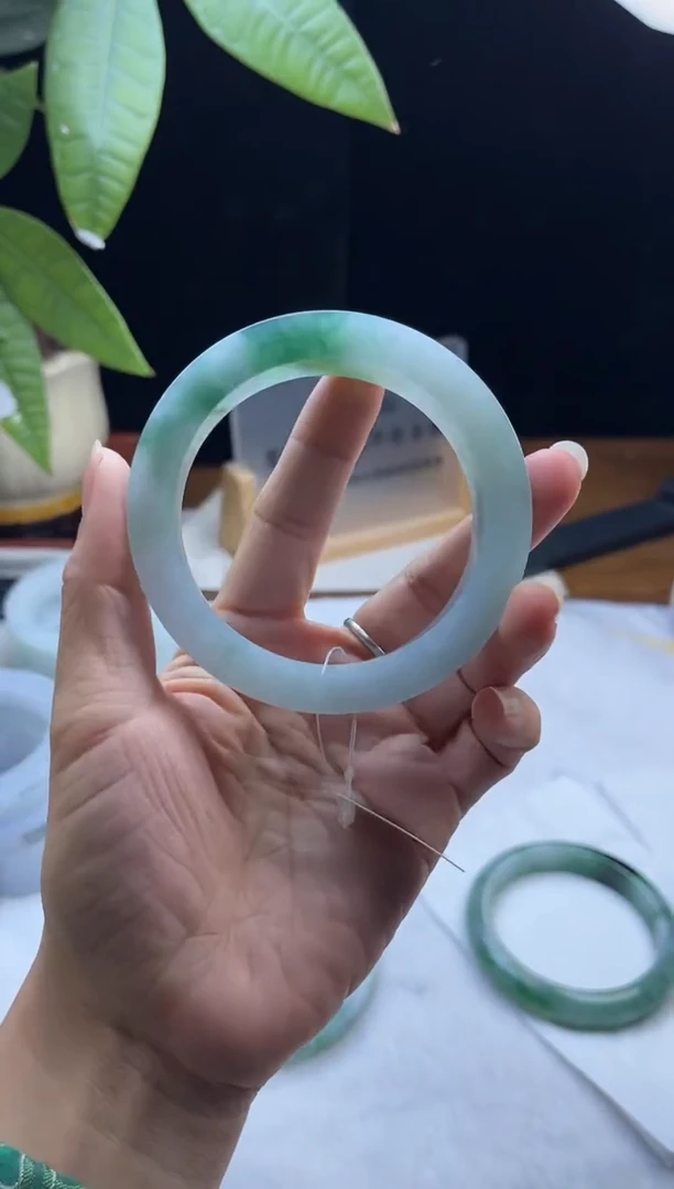 未镶嵌胚定制翡翠同****姐多样性发货之一