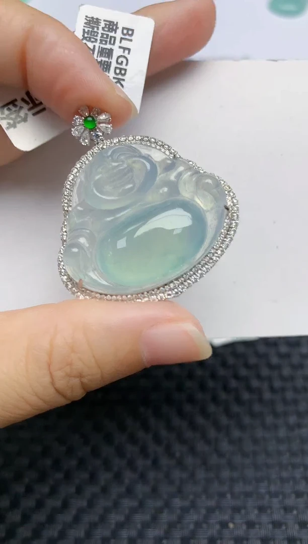 翡翠18K金镶嵌颈饰天然A货翡翠