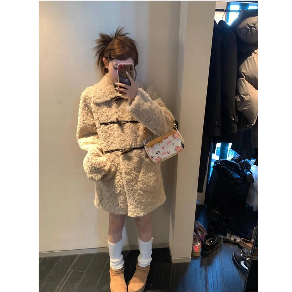 大衣中长款高级宽松加厚羊羔毛牛角扣保暖外套皮毛一体小个子上衣