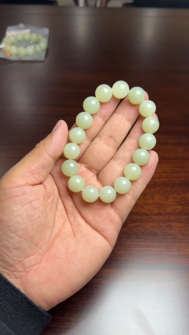 未镶嵌手串和田玉且末微色差近矿卡12