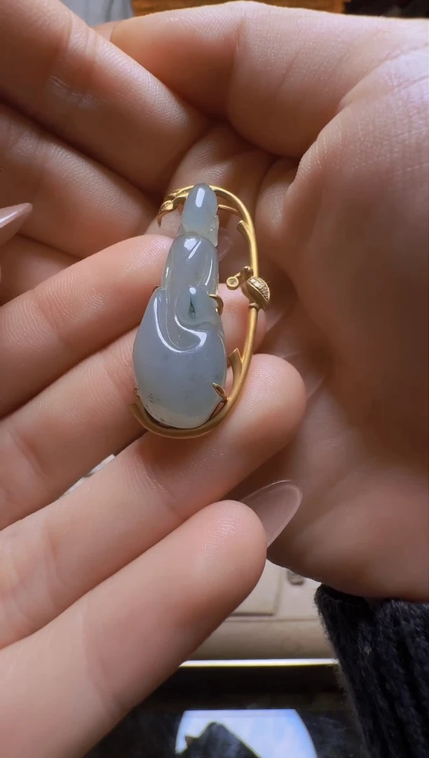 【闪购商品】翡翠吊坠(不含链)未镶嵌翡翠