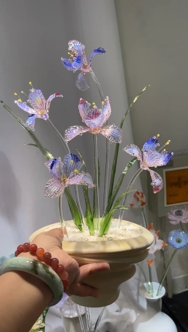 琉璃09鸢尾