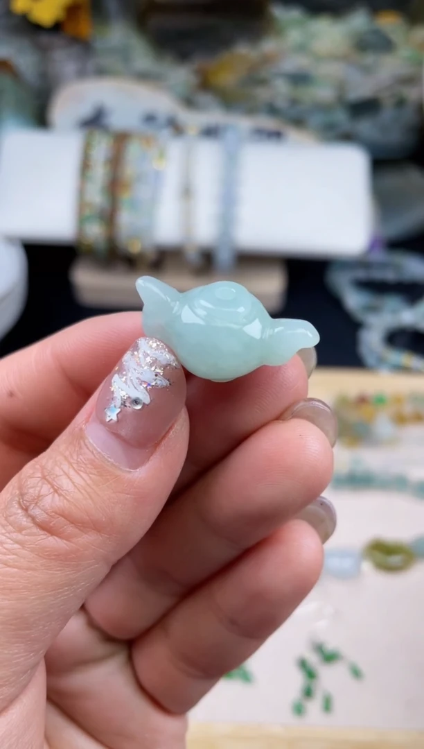 【闪购商品】翡翠颈饰未镶嵌天然翡翠迷你号500克65