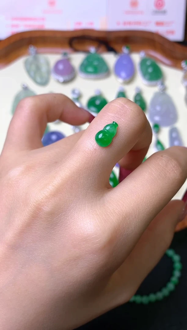 【闪购商品】定制翡翠未镶嵌裸石（镶嵌定制）