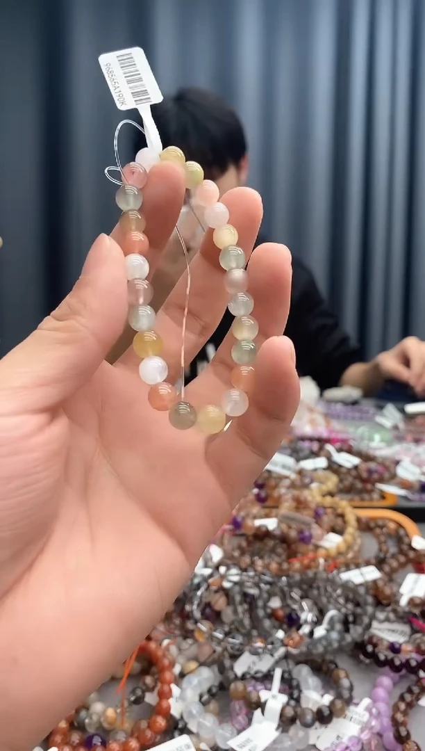 【闪购商品】水晶手链未镶嵌兔毛