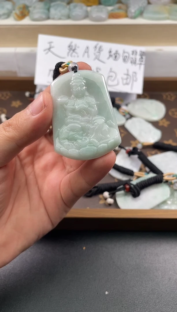 颈饰未镶嵌翡翠小**?25/11/13/837