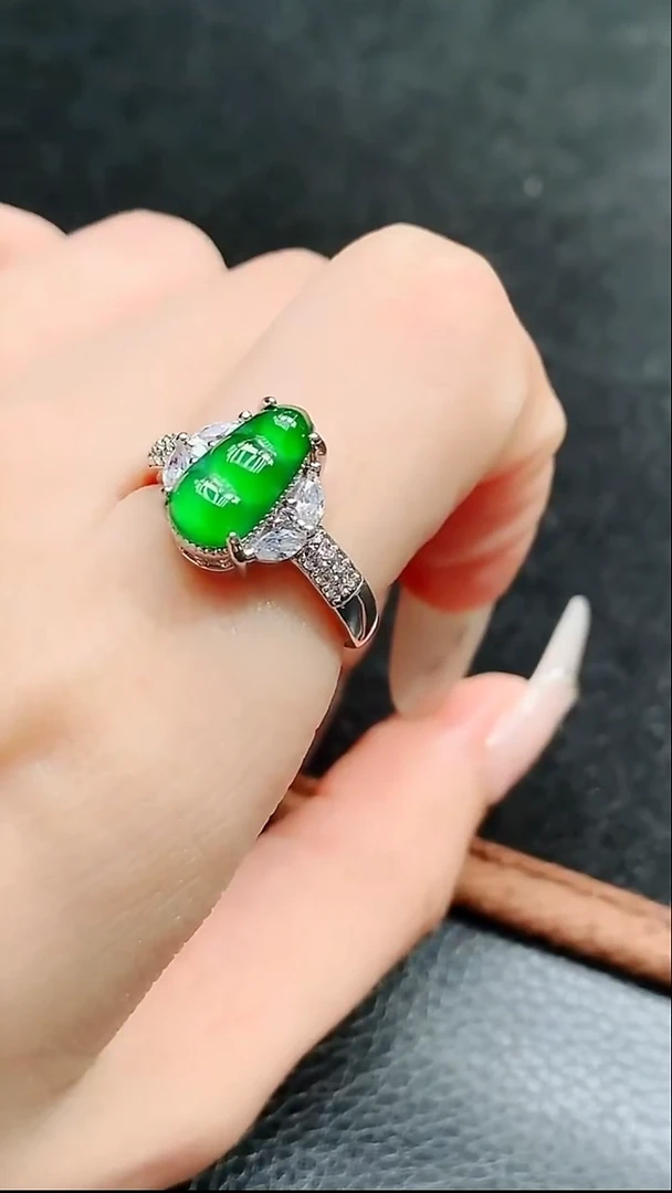 未镶嵌挂件翡翠天然翡翠