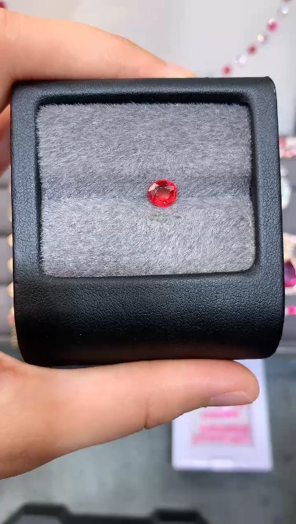 【闪购商品】定制尖晶石裸石未镶嵌椭圆 钒尖晶 0.95ct