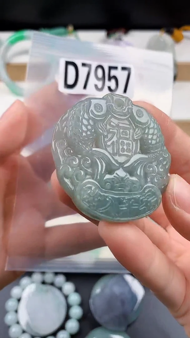 颈饰未镶嵌翡翠天然翡翠吊坠挂件