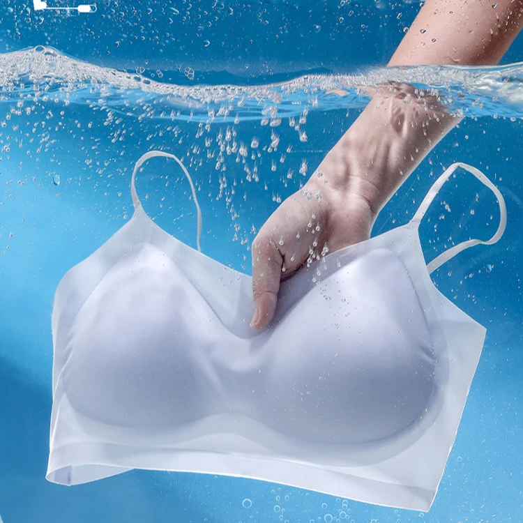 曼诺芬无痕超薄背心透气聚拢上托防下垂软支撑内衣