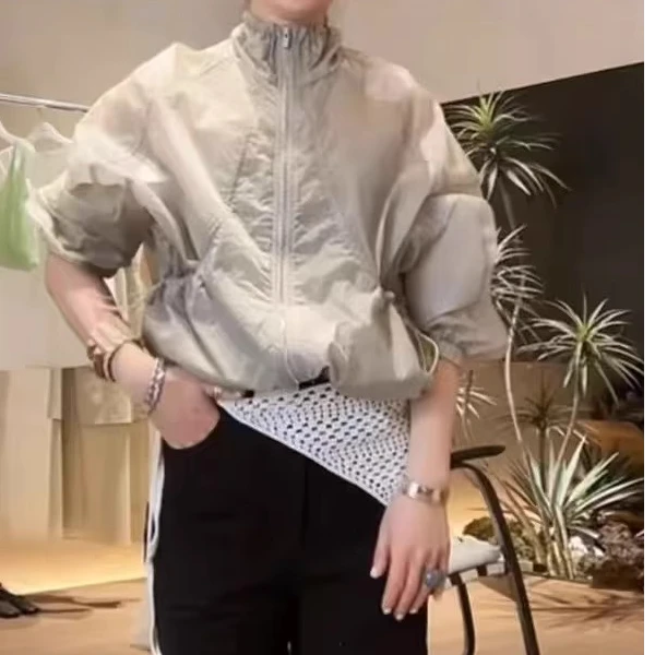 向日葵同款韩国东大门连帽轻薄冲锋衣休闲简约夹克纯色宽松防晒服