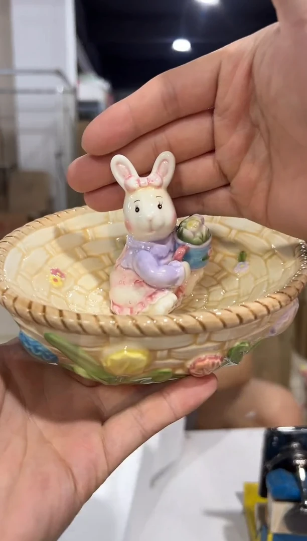 瓷片粉色原盒兔子糖果碗