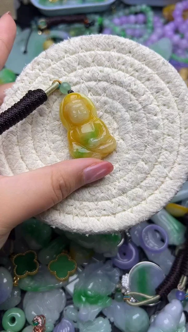 颈饰未镶嵌翡翠天然缅甸翡翠吊坠
