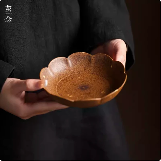 【遇见】酱釉-灰念-梅落壶承点金-直径14CM（Q2472）