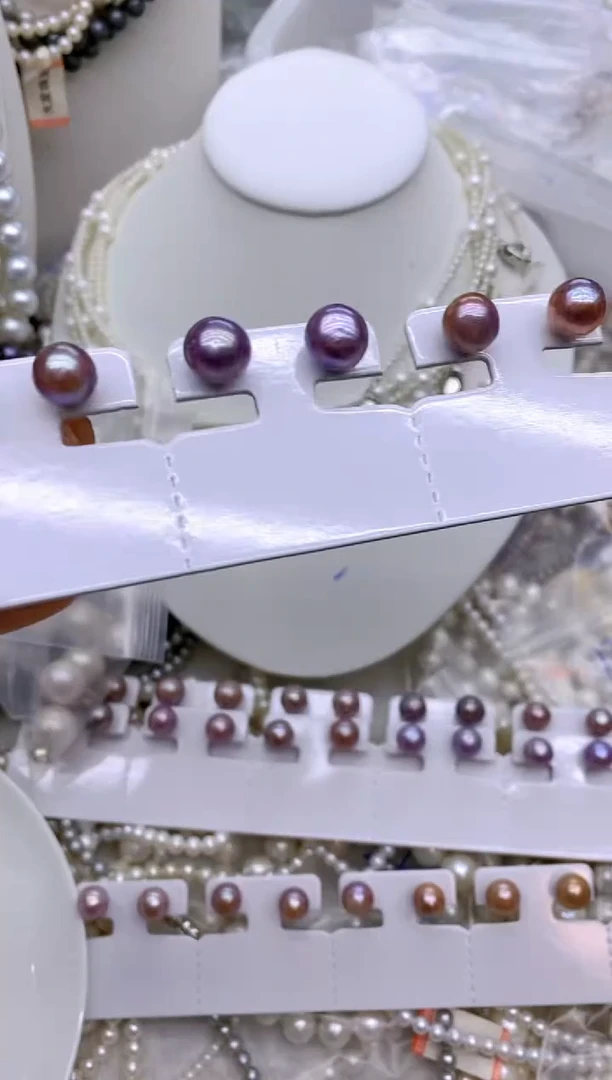 未镶嵌1淡水珍珠耳饰