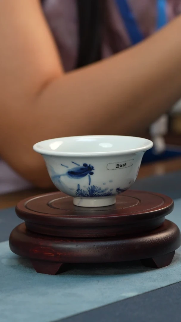 杯子非遗-云老师-青花加彩压手杯