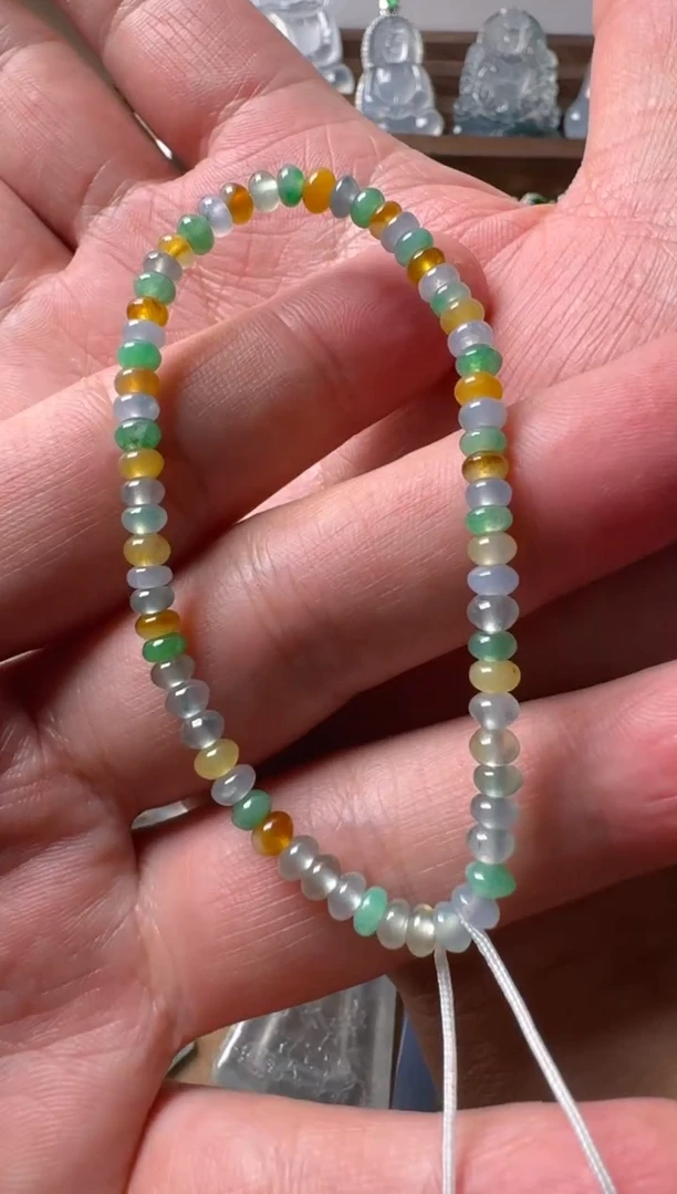 【闪购商品】翡翠颈饰未镶嵌手链