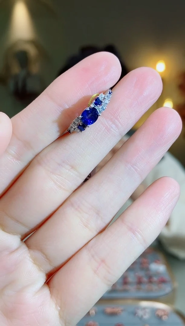 手饰蓝宝石银S925镶嵌手饰