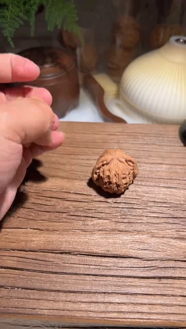 【闪购商品】文玩核桃吊坠林殊99