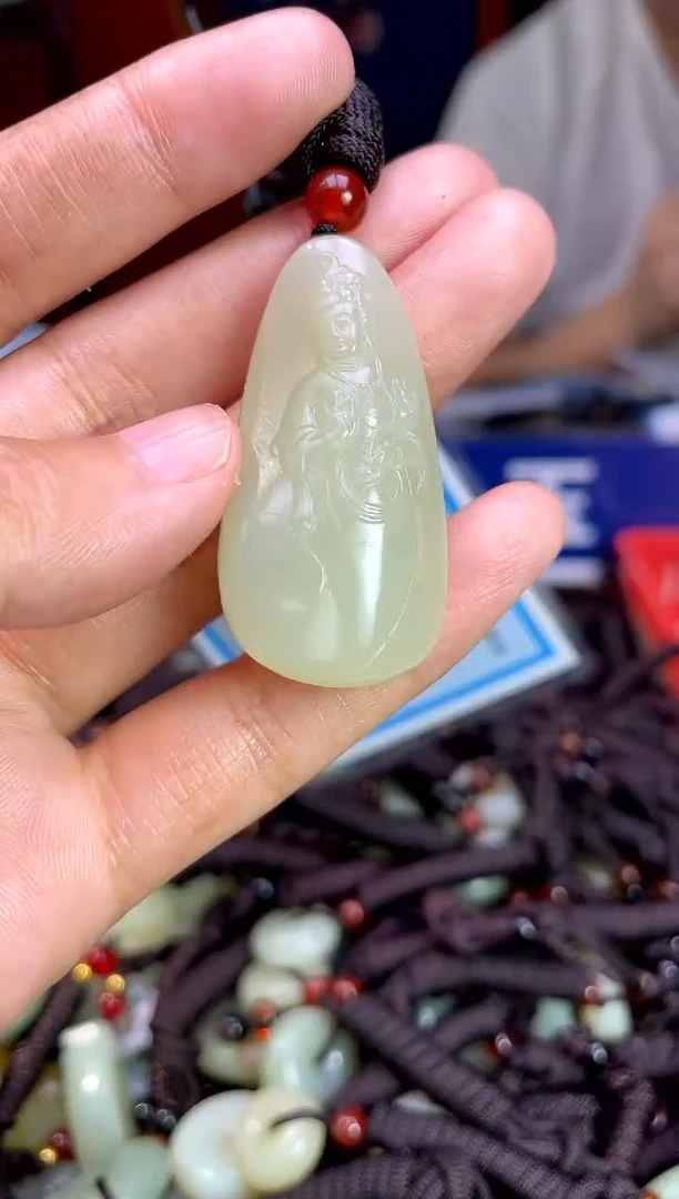 未镶嵌和田玉挂件1