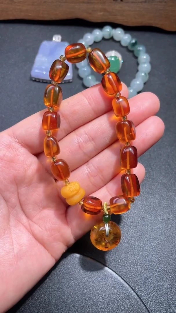 裸石琥珀未镶嵌31