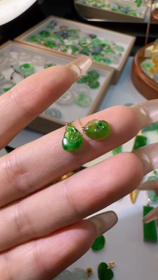 【闪购商品】翡翠耳饰18K金镶嵌缅甸翡翠A货耳饰