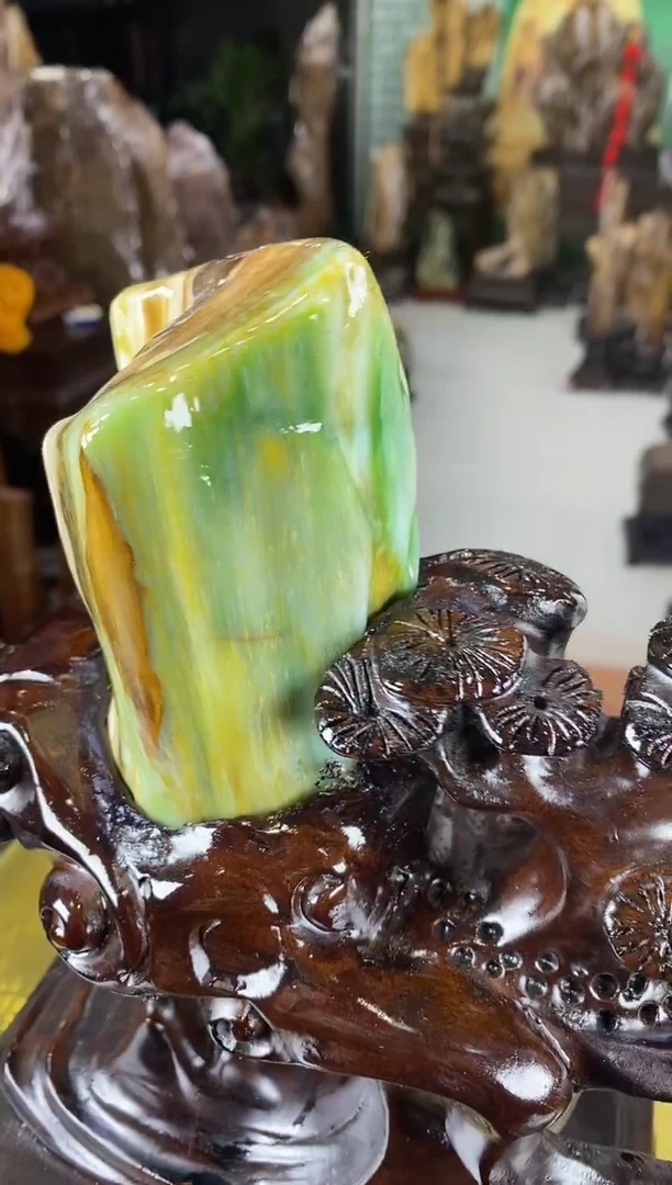 未镶嵌珠宝奇石硅化玉缅甸天然树化玉摆件