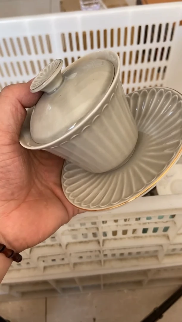 杯无运费险有瑕疵的摄影的产品有使用过的痕迹有点脏介意勿拍