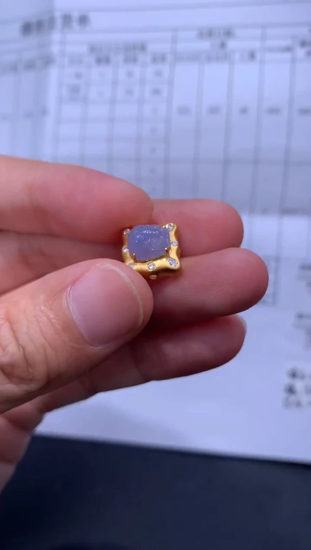 翡翠18K金镶嵌颈饰我***女不退不换