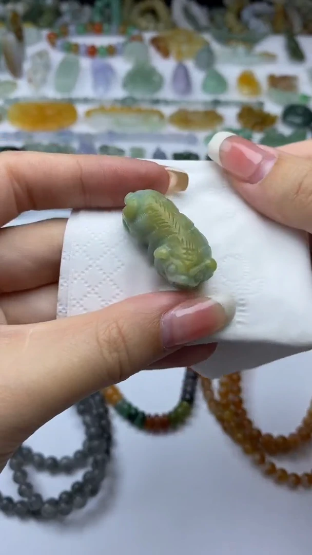 未镶嵌定制翡翠毛货定制不退不换