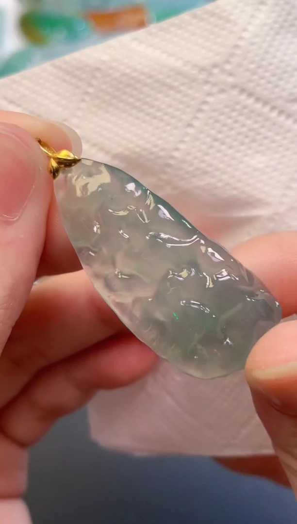 颈饰未镶嵌翡翠