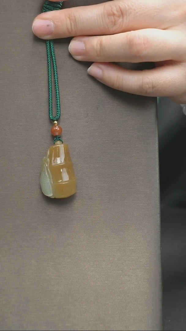 和田玉未镶嵌颈饰竹节