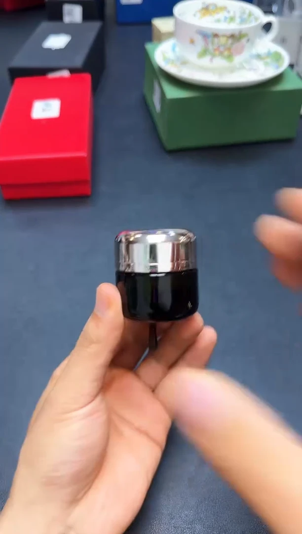 瓷片全新正品一件不留@@WE784