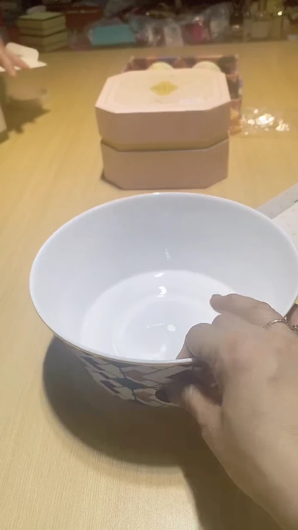 【闪购商品】瓷片锅碗瓢盆一件不剩