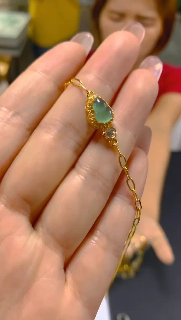 未镶嵌手链翡翠多样性发一