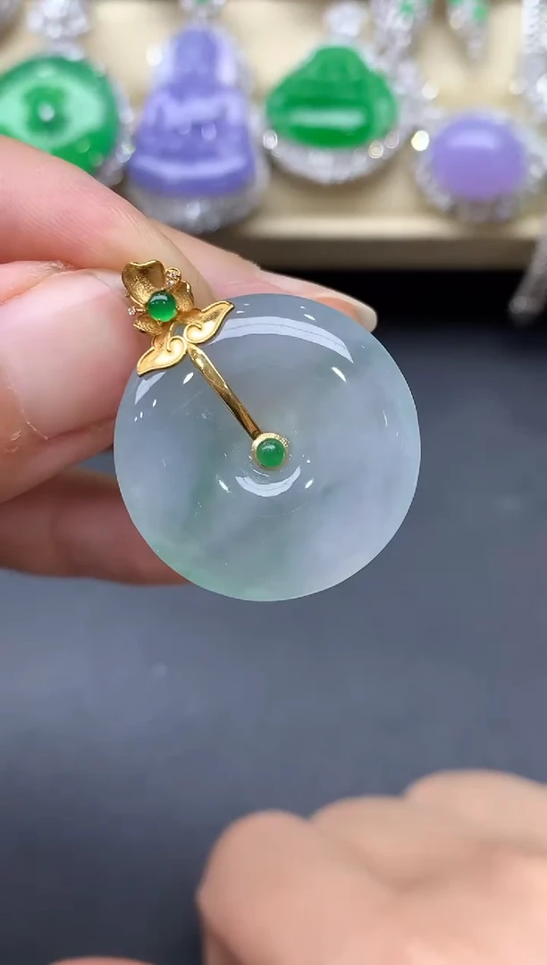 翡翠18K金镶嵌颈饰236-中国好珍宝