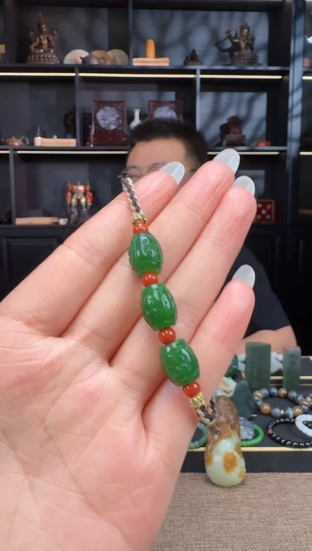 和田玉未镶嵌颈饰碧玉手绳