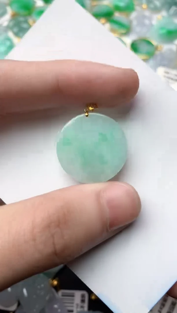 【闪购商品】翡翠颈饰18K金镶嵌30...........