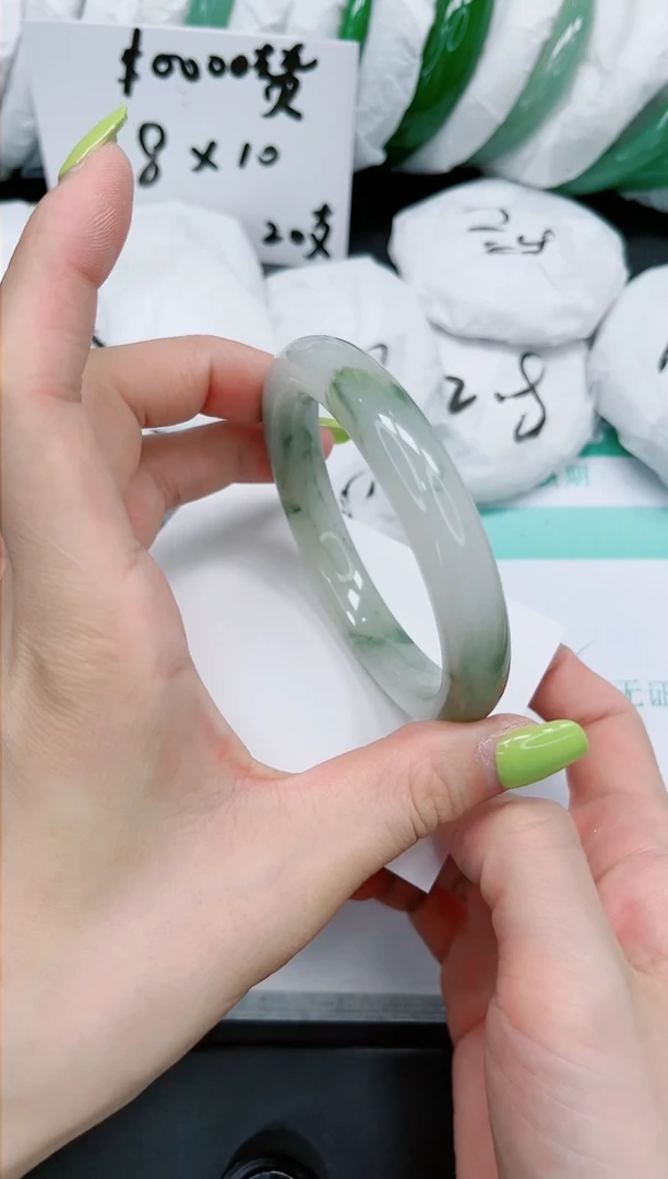 石英质玉手镯未镶嵌71/62