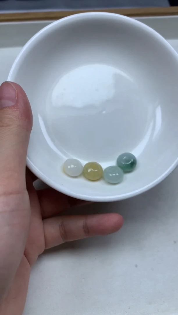 【闪购商品】翡翠散珠翡翠散珠多样性发货