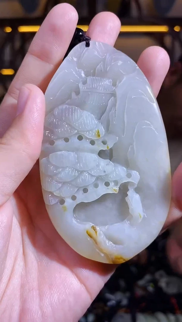 颈饰未镶嵌和田玉1