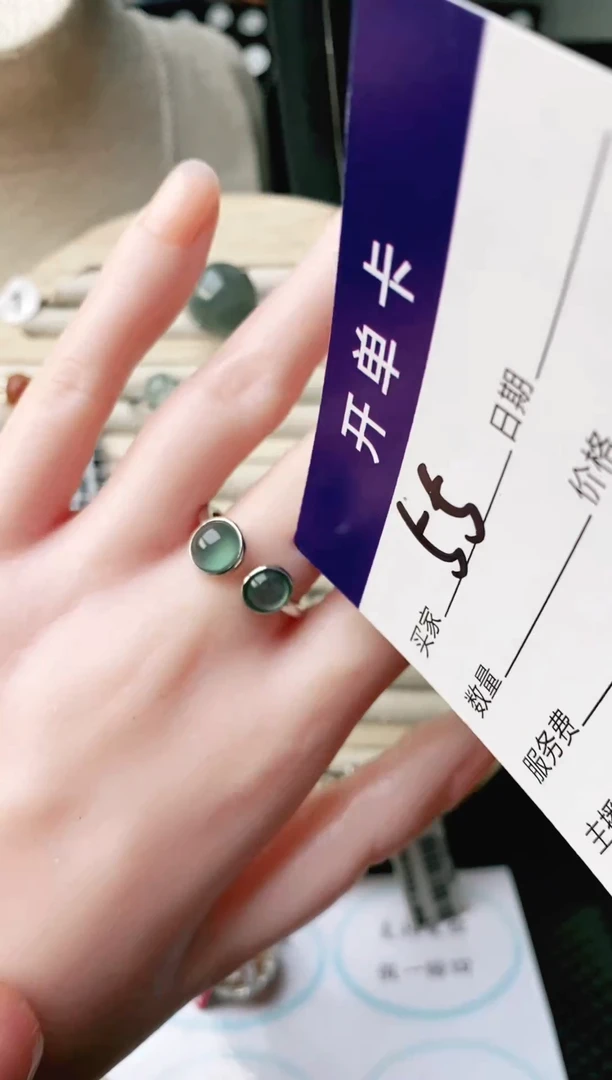 翡翠戒指银S925镶嵌111111