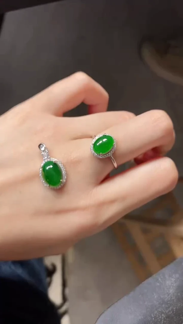 银S925镶嵌戒指翡翠51511